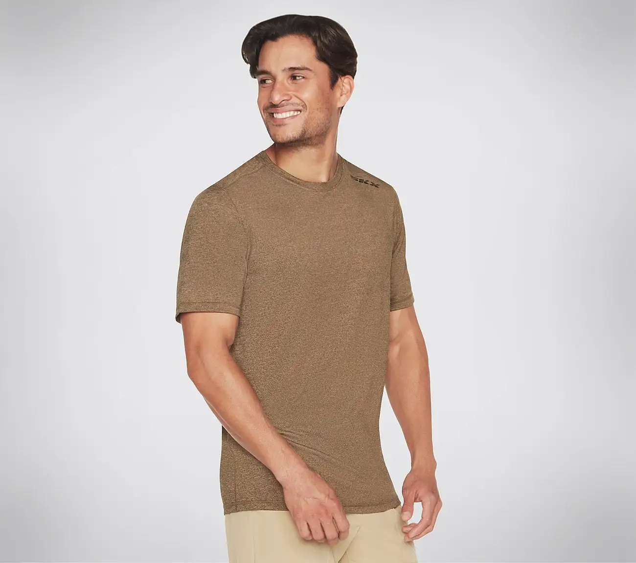 Skechers Apparel Skech-Air Tee Shirt - Miesten T-paita - Hengaileva ja Mukava 3 Skechers Apparel Skech-Air Tee Shirt - Miesten T-paita - Hengaileva ja Mukava