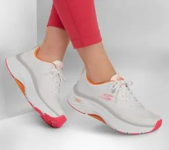 Skechers Max Cushioning Arch Fit - Naisten kengät - Erinomaisen mukavuuden ja tuen kenkä 13 Skechers Max Cushioning Arch Fit - Naisten kengät - Erinomaisen mukavuuden ja tuen kenkä -Naisten kengät 147447 128308WHT 6