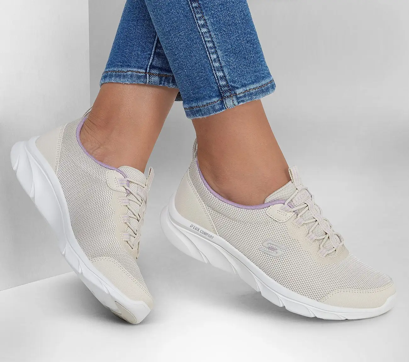 Skechers Relaxed Fit: D'Lux Comfort - Tasteful 8 Skechers Relaxed Fit: D'Lux Comfort - Tasteful - Image 6